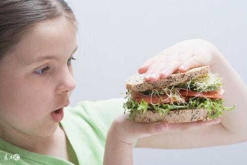 吃瓜后饥饿痛,揭秘消暑美食背后的健康隐患