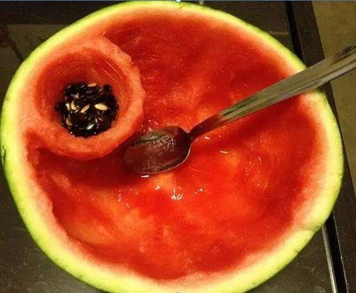 吃瓜勺子带叉子