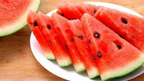 坐着吃瓜的视频,揭秘坐着吃瓜的流行趋势